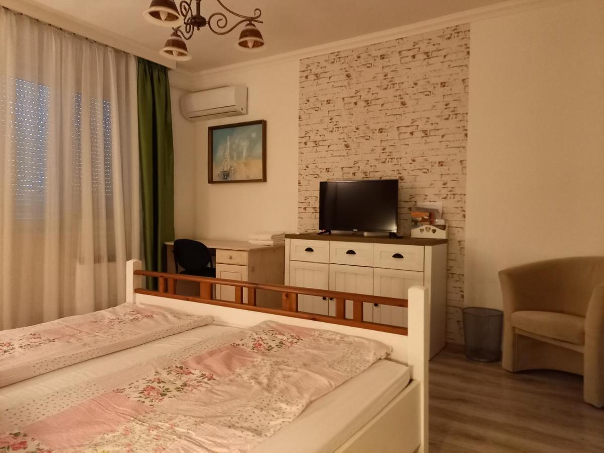 Kardos Apartman Debrecen Exterior foto
