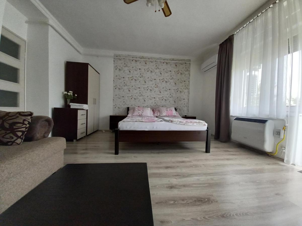 Kardos Apartman Debrecen Exterior foto
